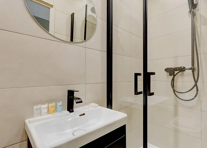 Bluestay 806 - Superb Paris